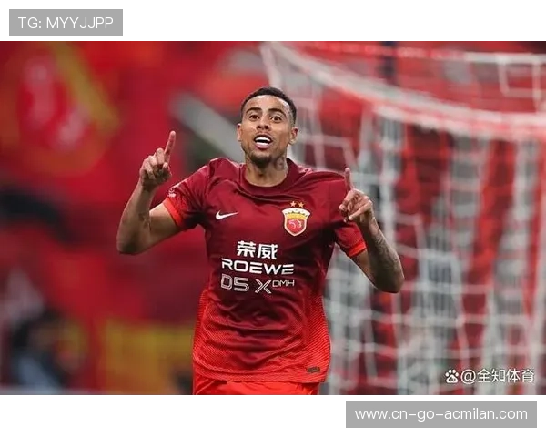 上海海港中场连贯推进责任感十足