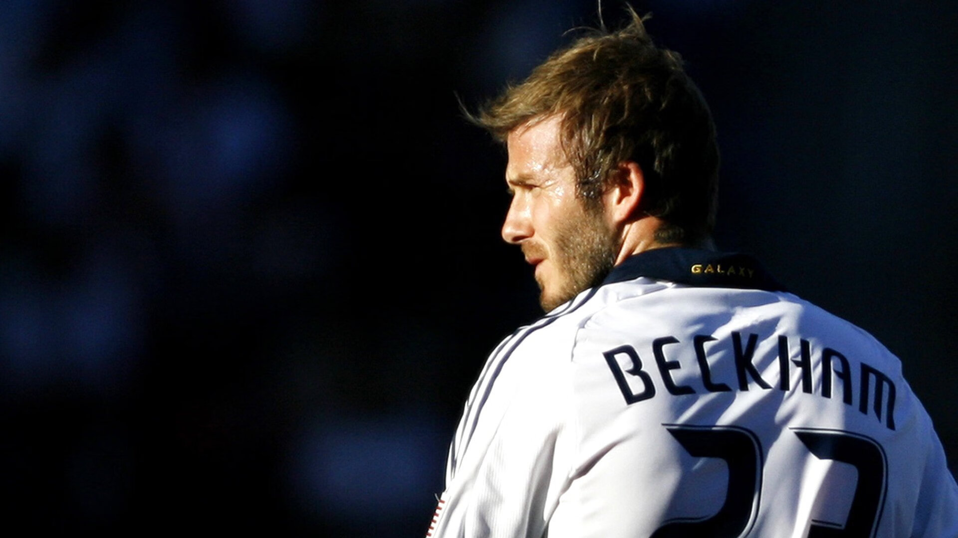 球队发布赛季纪录片呈现幕后故事展现运动员真实状态，nba球员纪录片